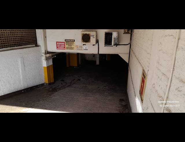 120M² OFFICE TO LET IN STAMFORD HILL